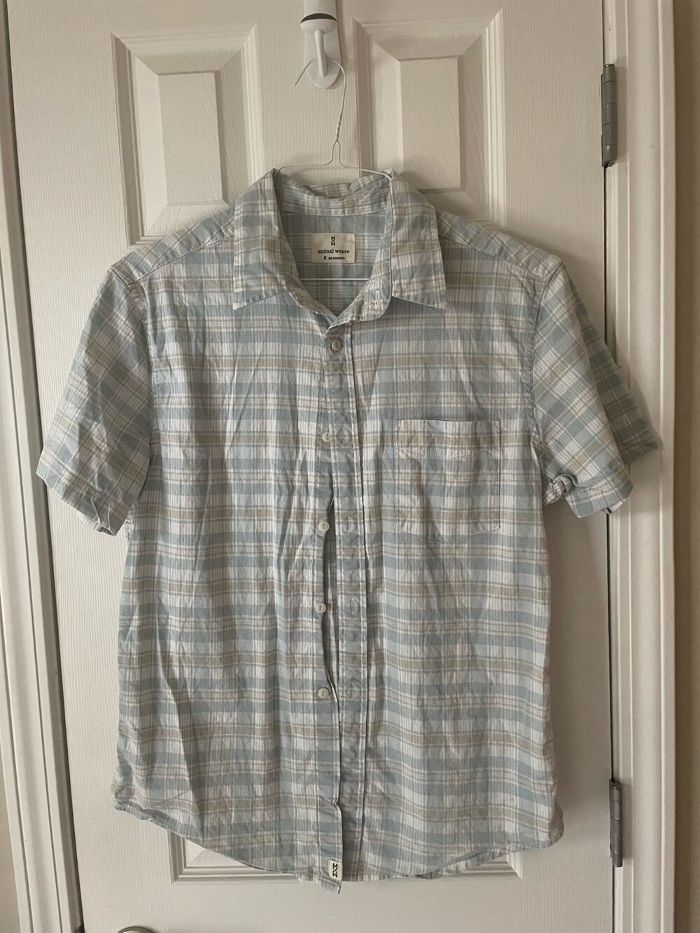 Mutual Weave Mens Button Front Short Sleeve Blouse, Size M, $12, B50